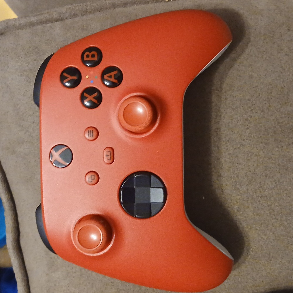 Xbox Wireless Controller - Pulse Red